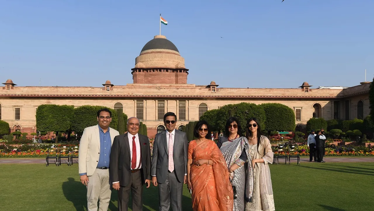 Chief Justice of India, Dr Justice D.Y. Chandrachud and judges of the Supreme Court, along with their families visited the Amrit Udyan of Rashtrapati Bhavan. 