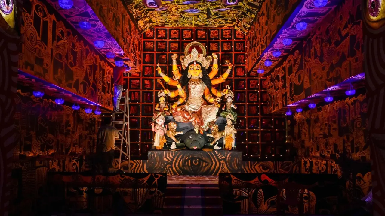 Durga-Puja-pandals-in-Kolkata
