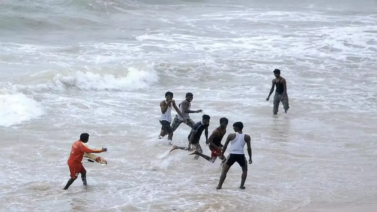 Goa Beach Drowning High tide Cyclone