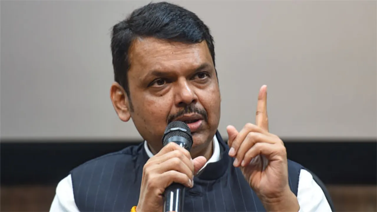 Fadnavis assures action against Twitter handle posting offensive remarks against Phule