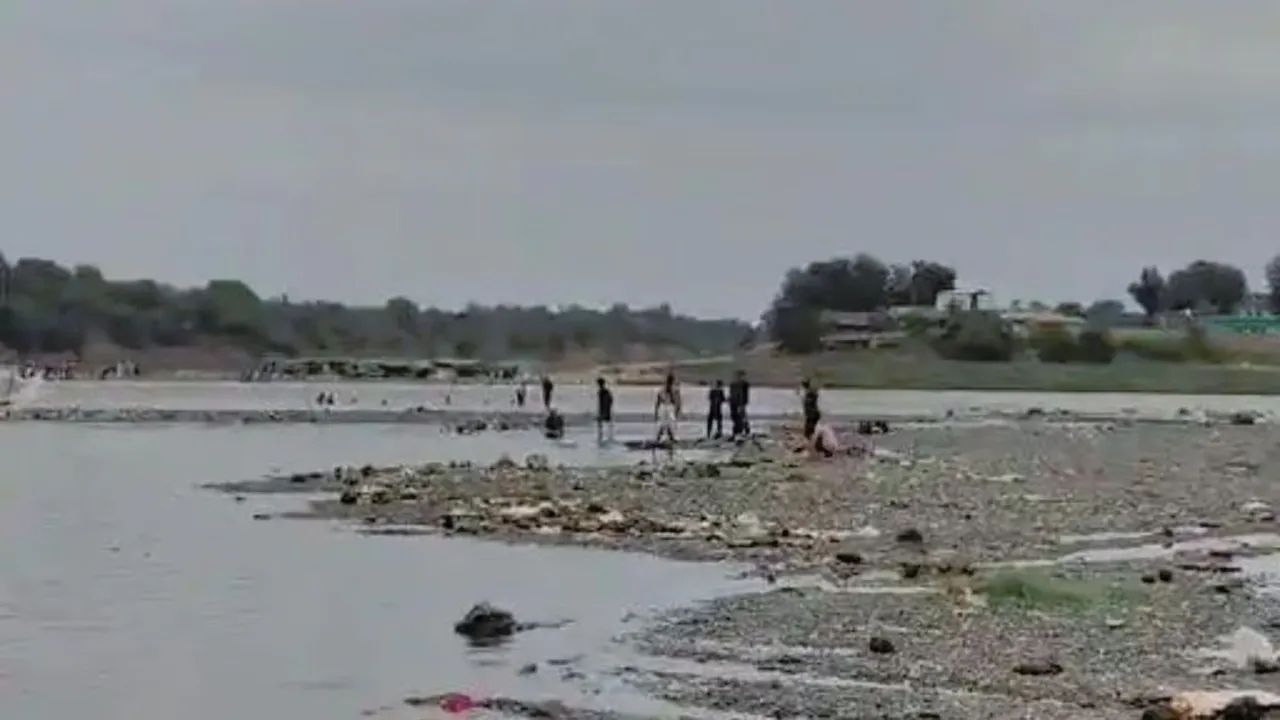 Six boys among seven feared drowned in Narmada river in Gujarat