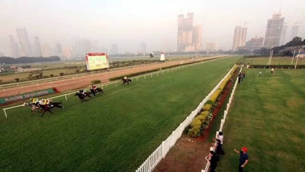 mahalaxmi racecourse