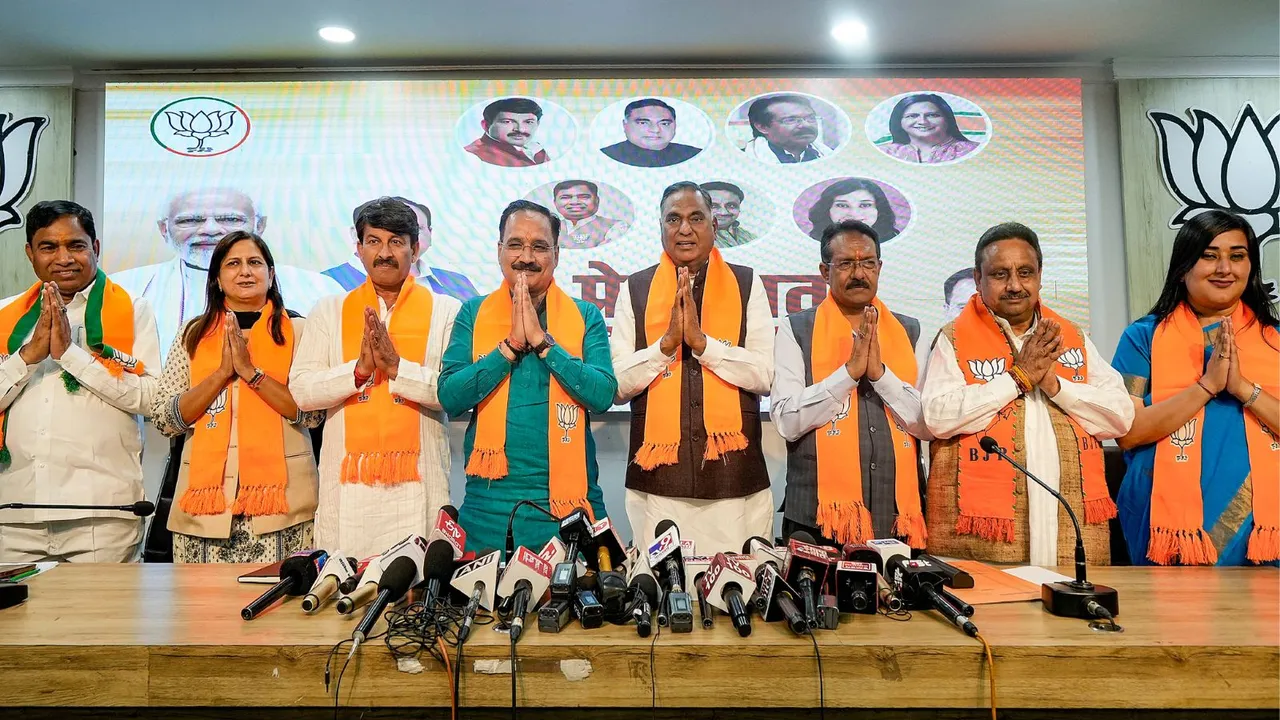 Delhi BJP President Virendra Sachdeva with party candidates from Delhi for the upcoming Lok Sabha elections