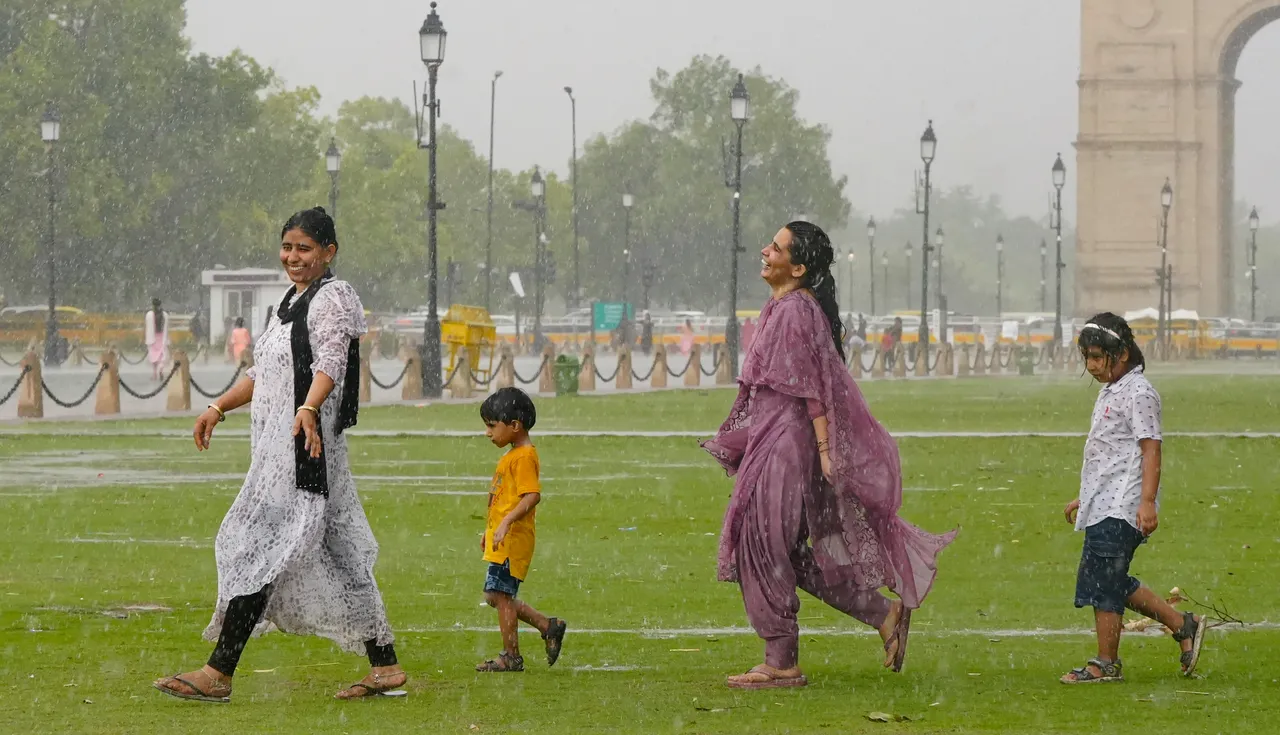 Weather Monsoon Rainfall Rains in Delhi