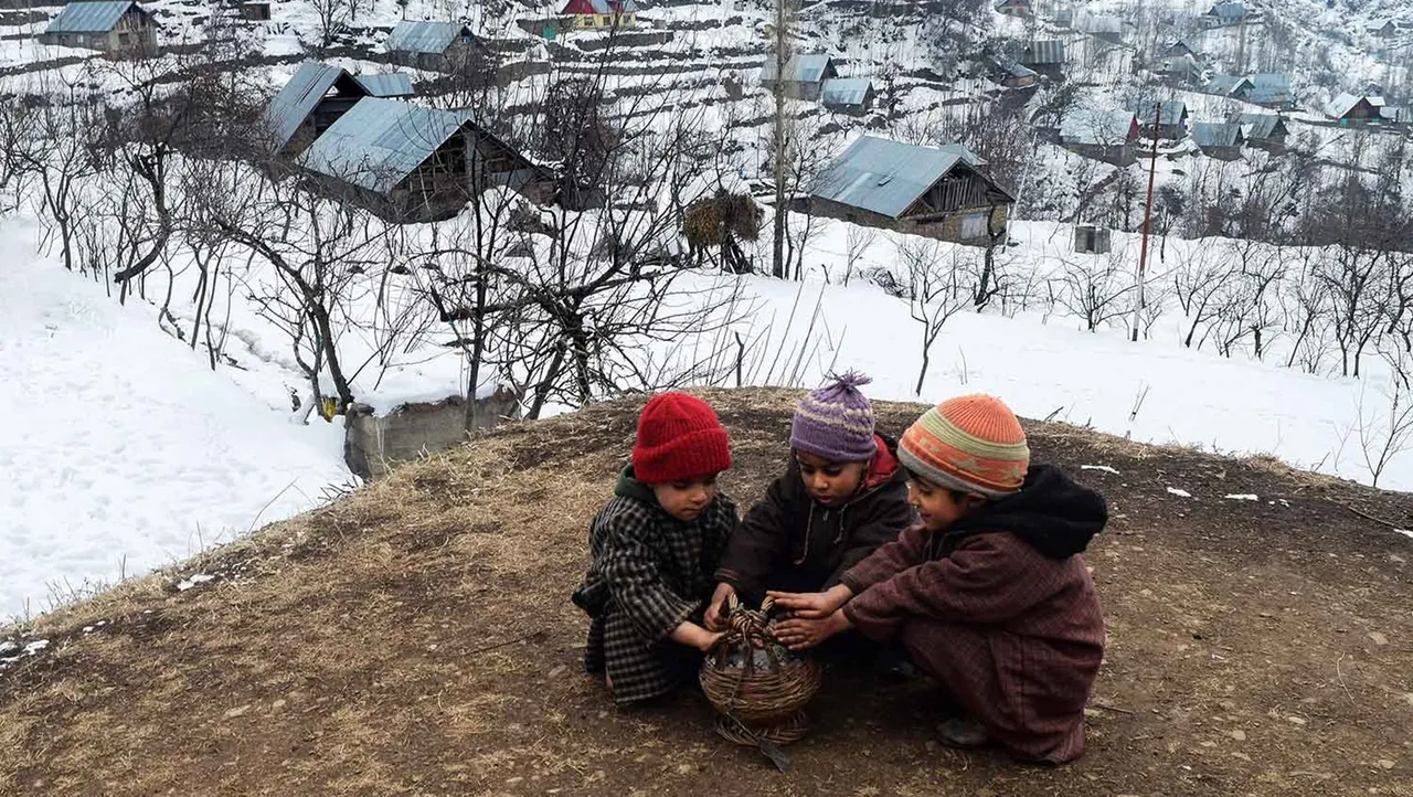 Slight respite from intense cold conditions in Kashmir
