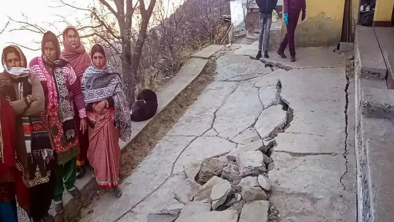 65% houses in Joshimath impacted by land subsidence: Govt report