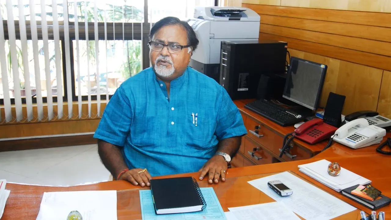 Bengal school jobs scam: ED raids Partha Chatterjee’s aides in Kolkata