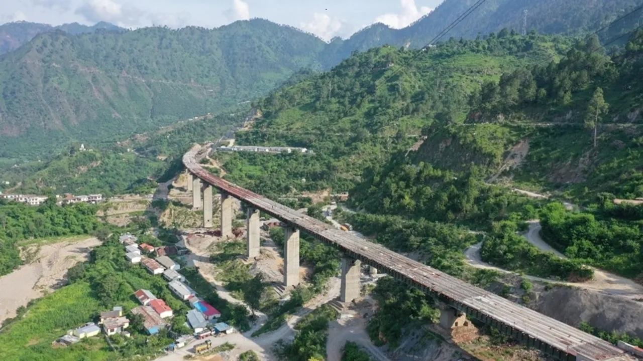 Railway line between mountains