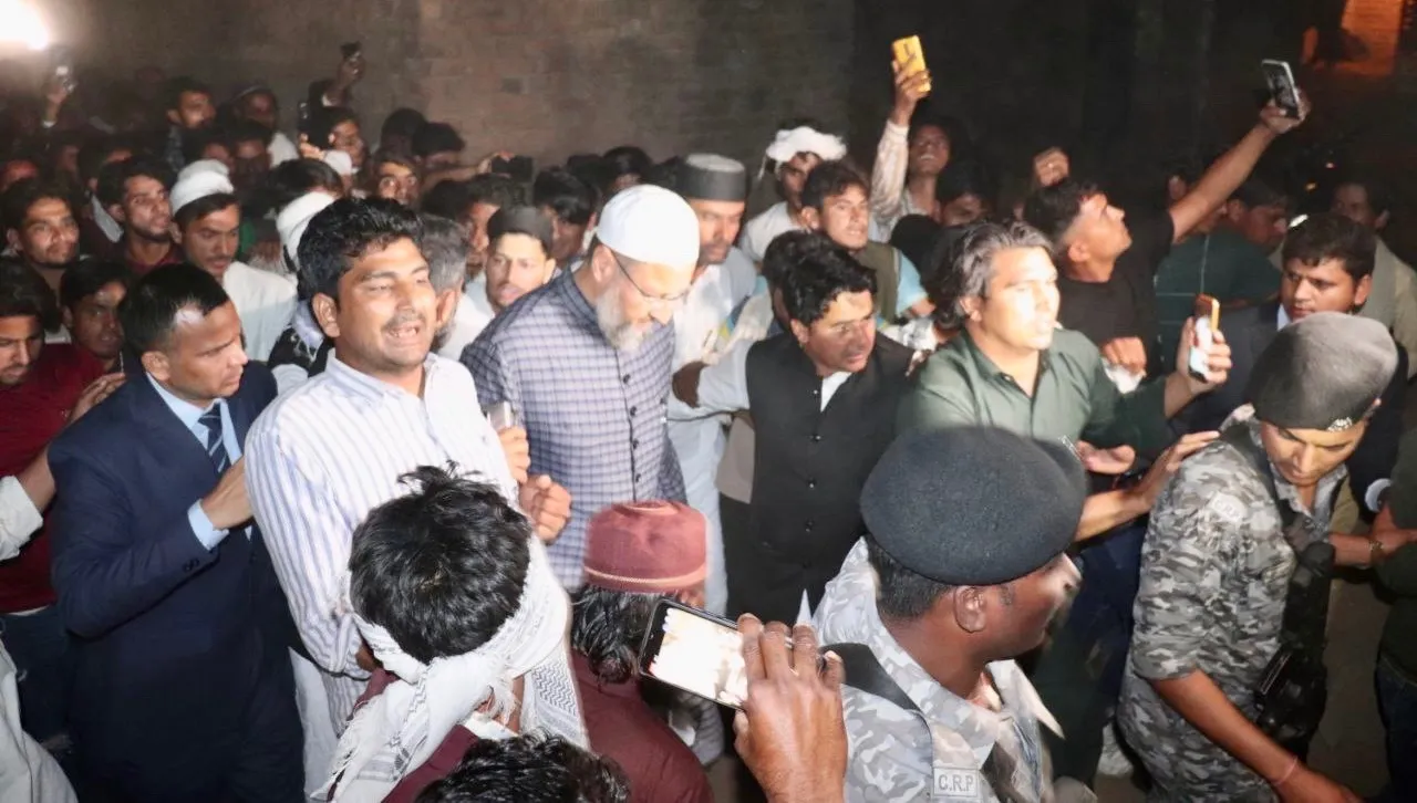 Asaduddin Owaisi meets families of victims of charred bodies case