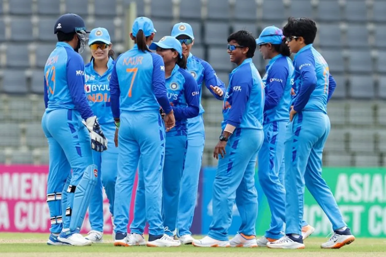 Dominant India crush Thailand by 74 runs to enter women's Asia Cup final
