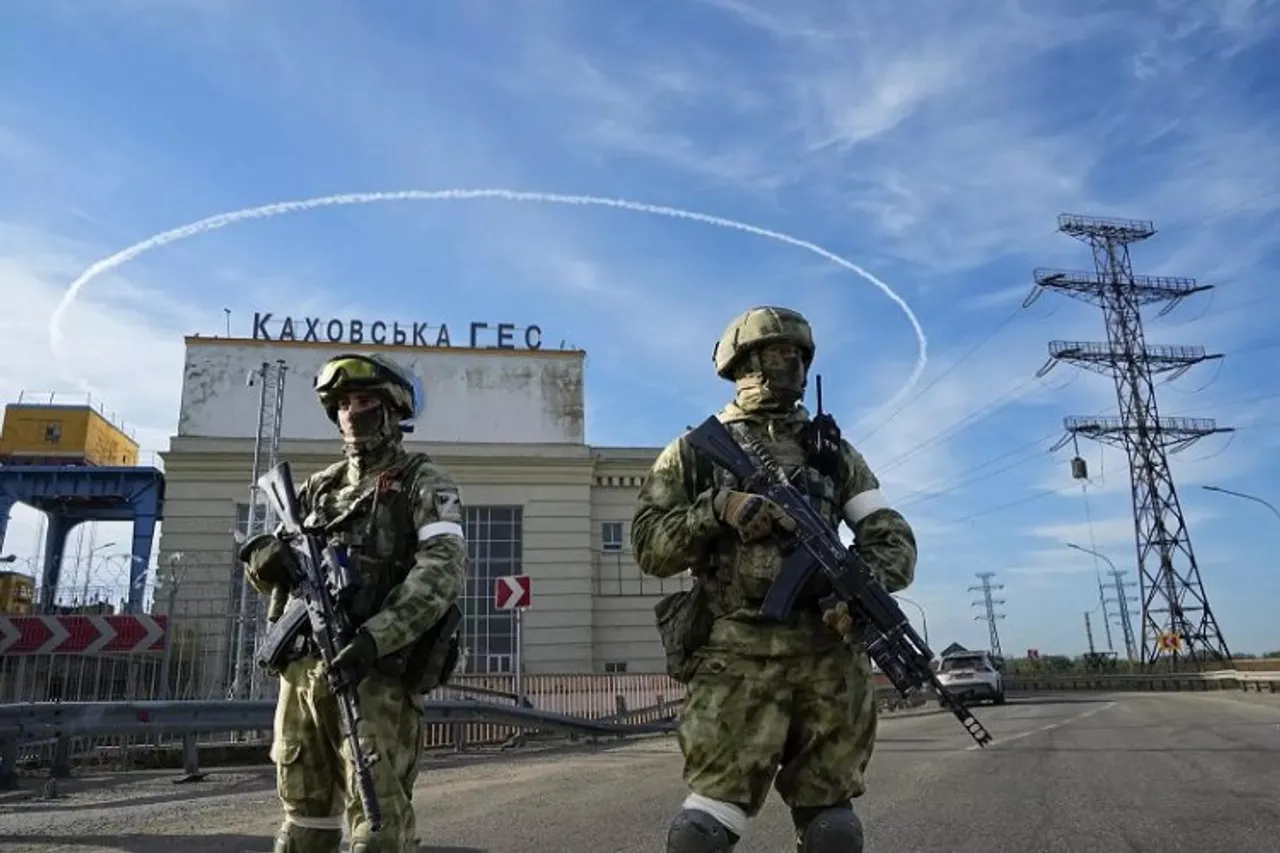 EXPLAINERâ What would retreat from Kherson mean for Russia?