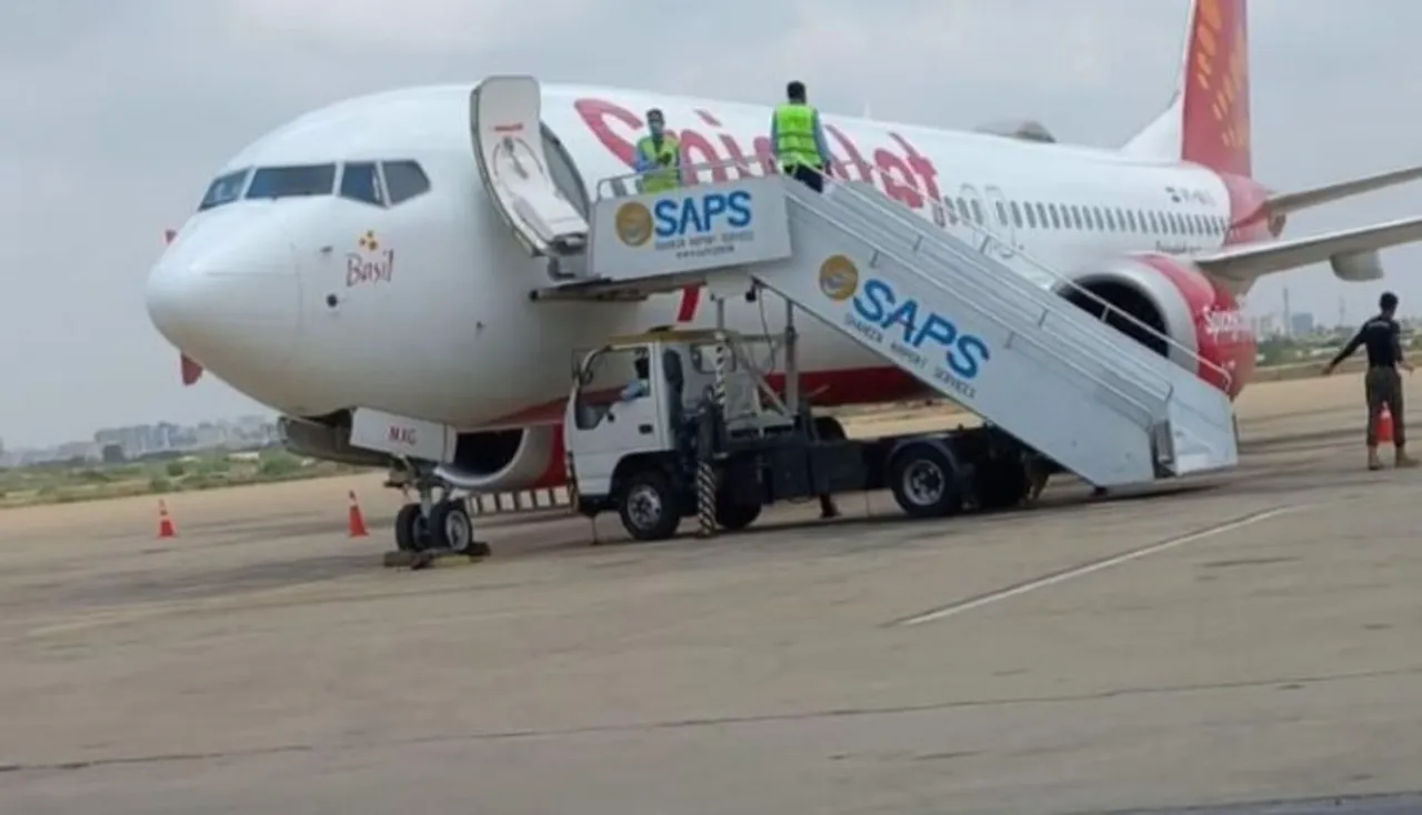 SpiceJet's Delhi-Dubai flight diverted to Karachi due to fuel indicator malfunction