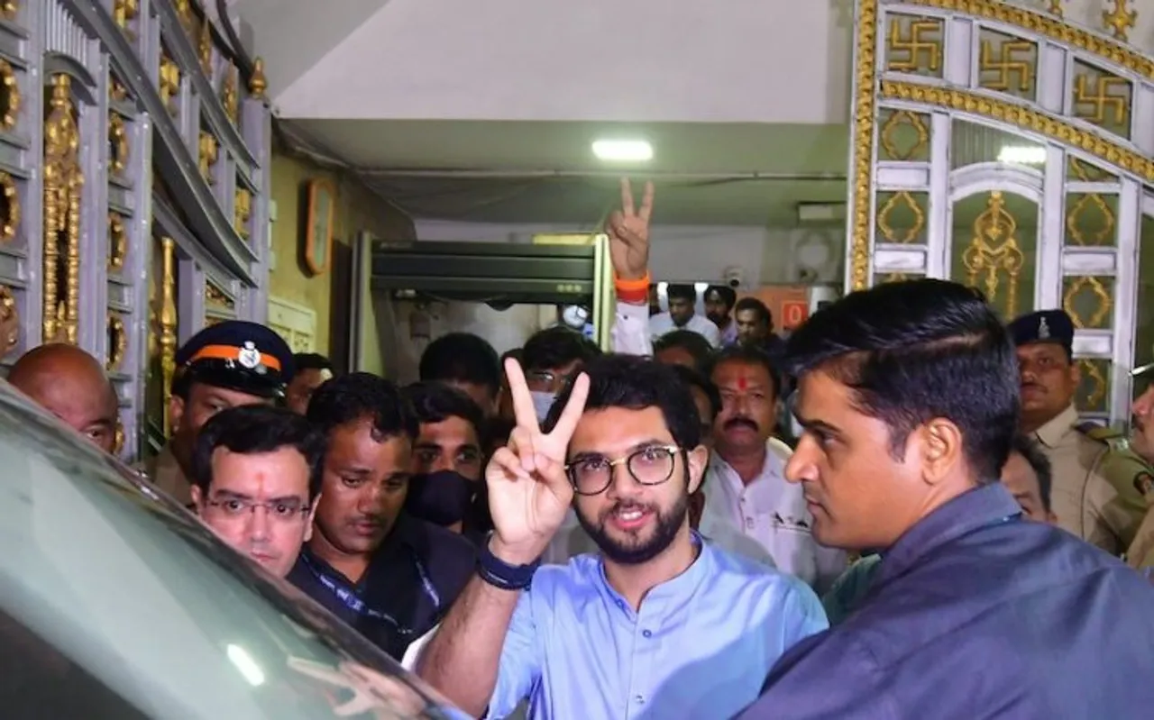 Maharashtra Minister Aaditya Thackeray flashes victory sign as he comes out of Sena Bhavan after a meeting on Friday