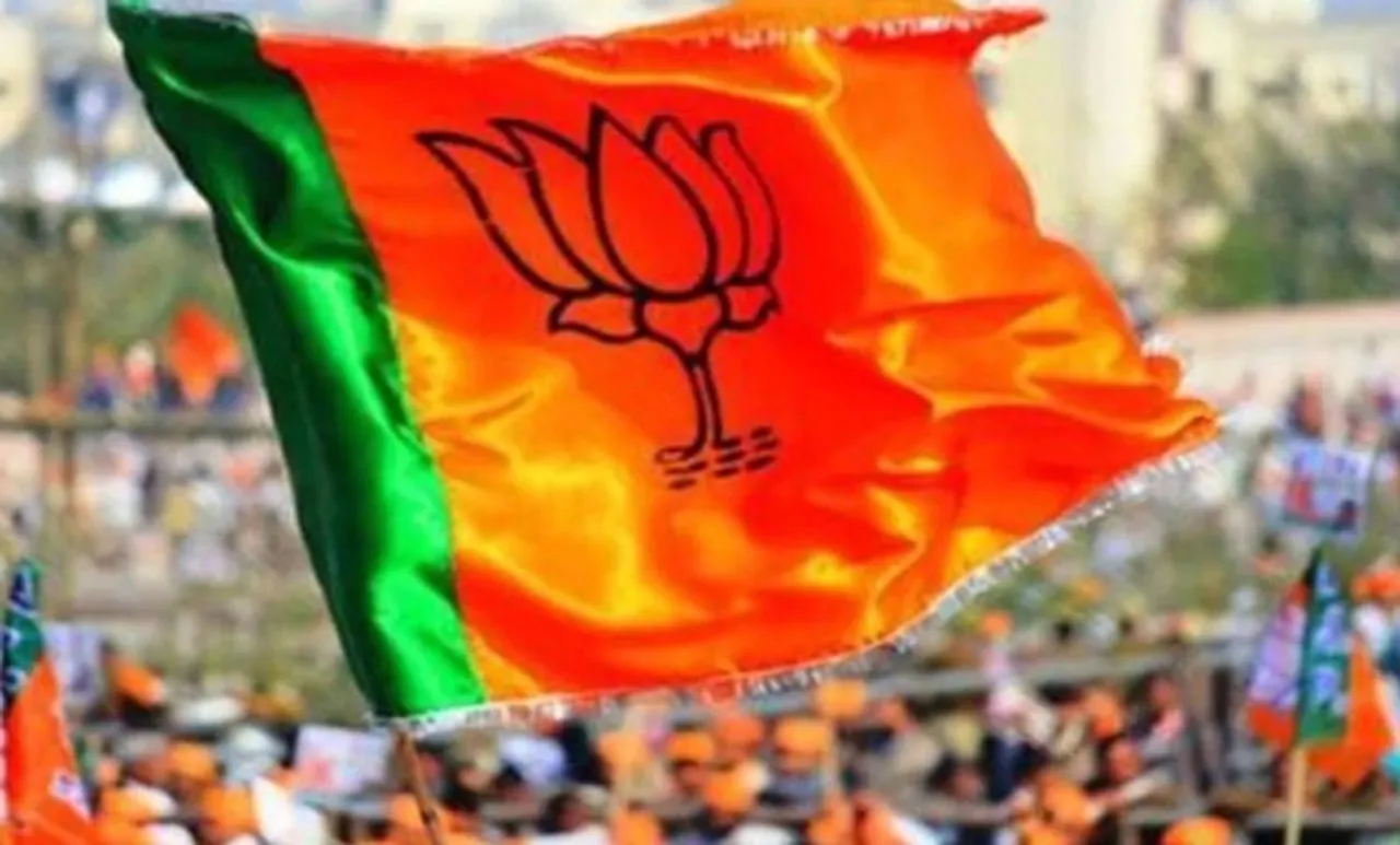 BJP ropes in RSS to stop exodus, thwart TMC in West Bengal