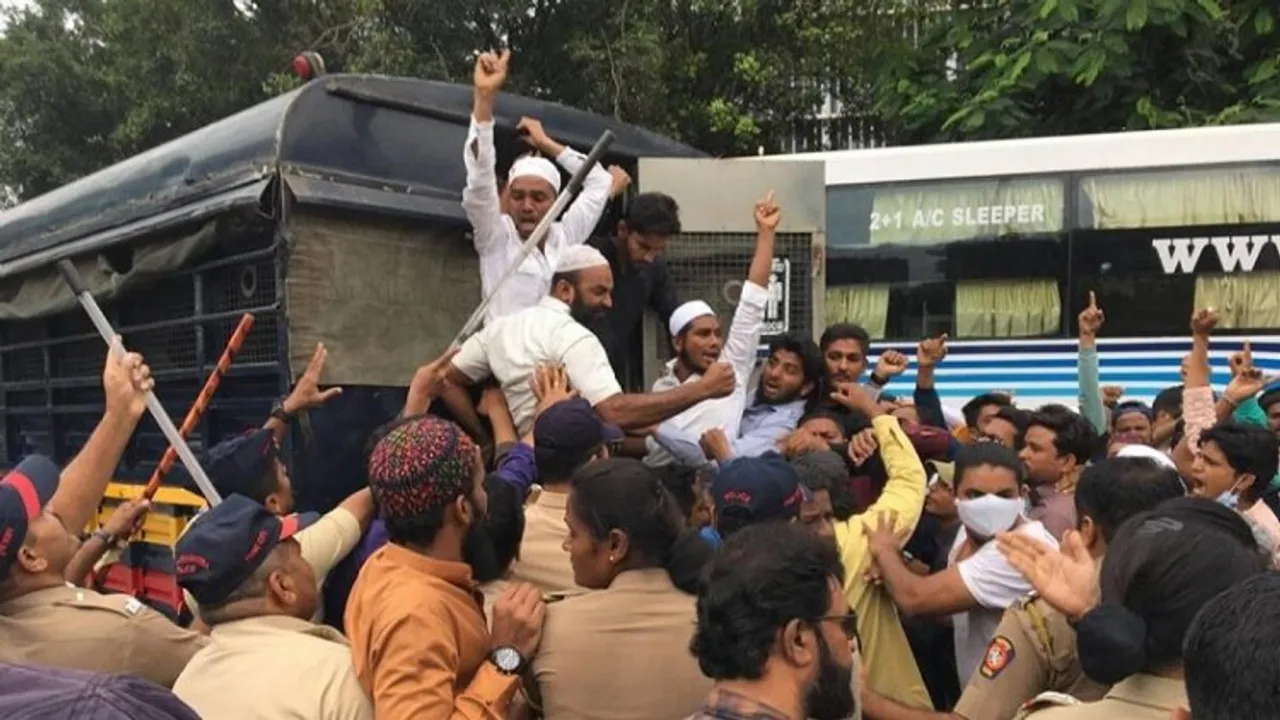 PFI Pune protest