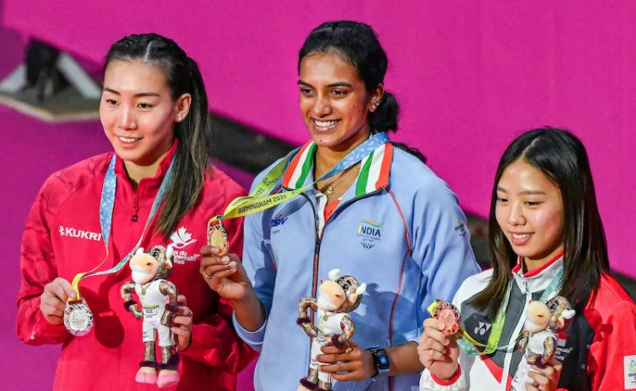 PV Sindhu receiving Gold medal