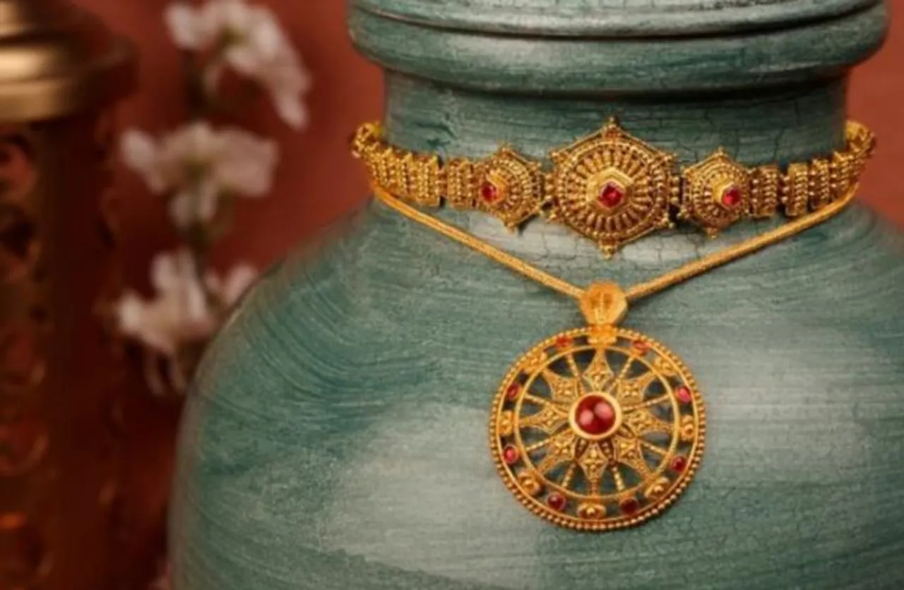Tanishq rolls out 'Chozha' collection to mark festive season