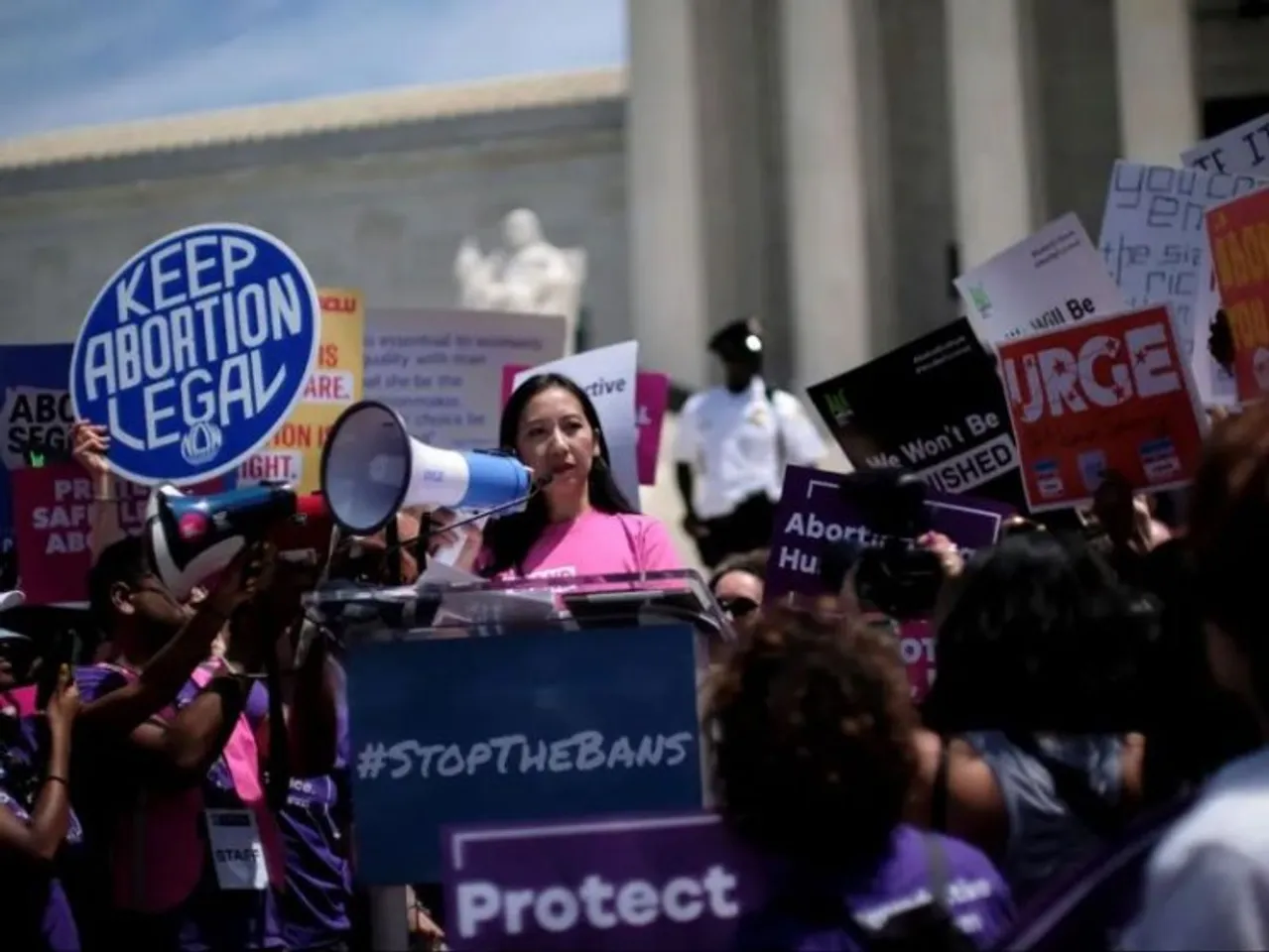 People protesting on the streets of the USA against the decision of Supreme Court on Abortion Act