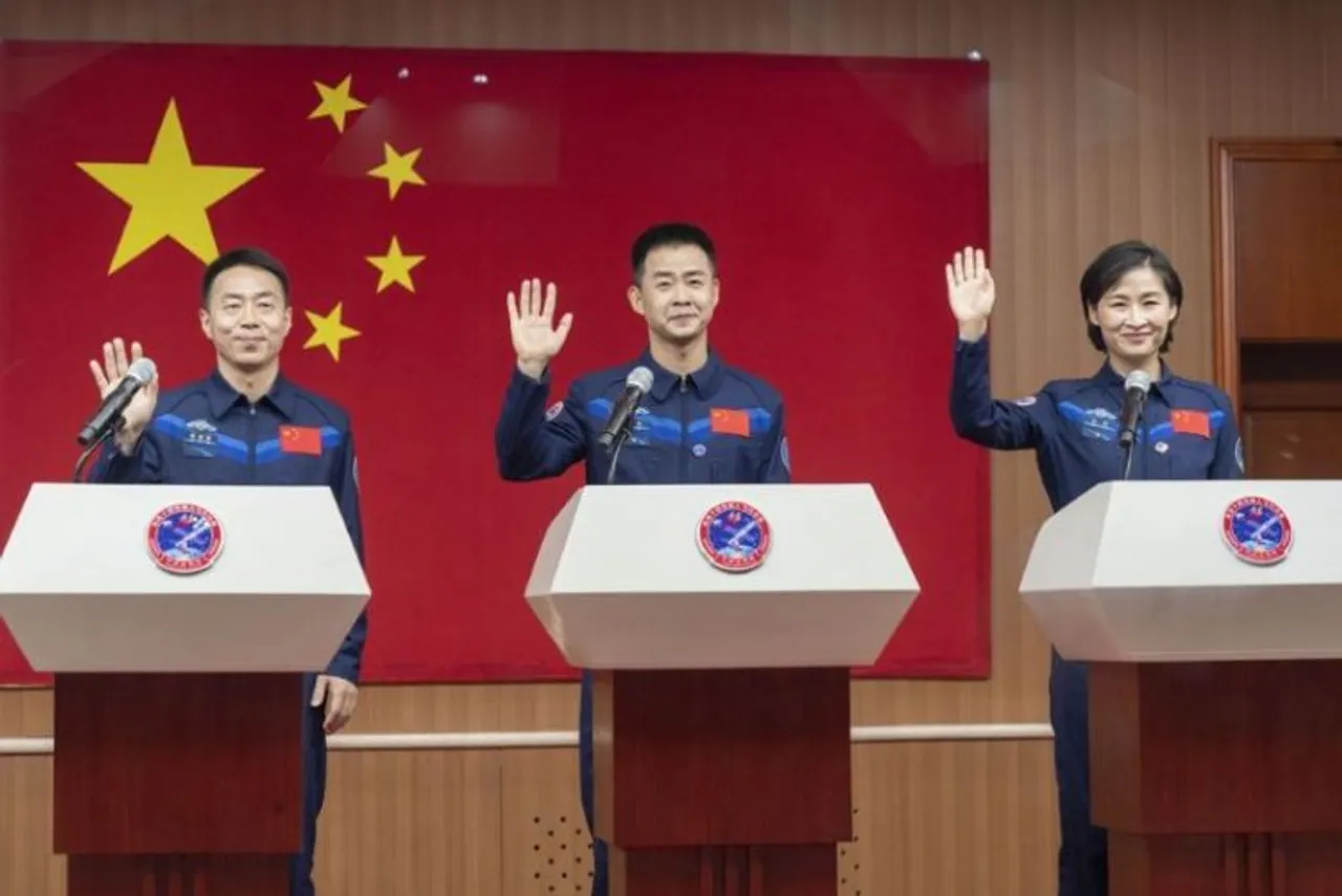 China announces crew for Shenzhou-14 manned space mission