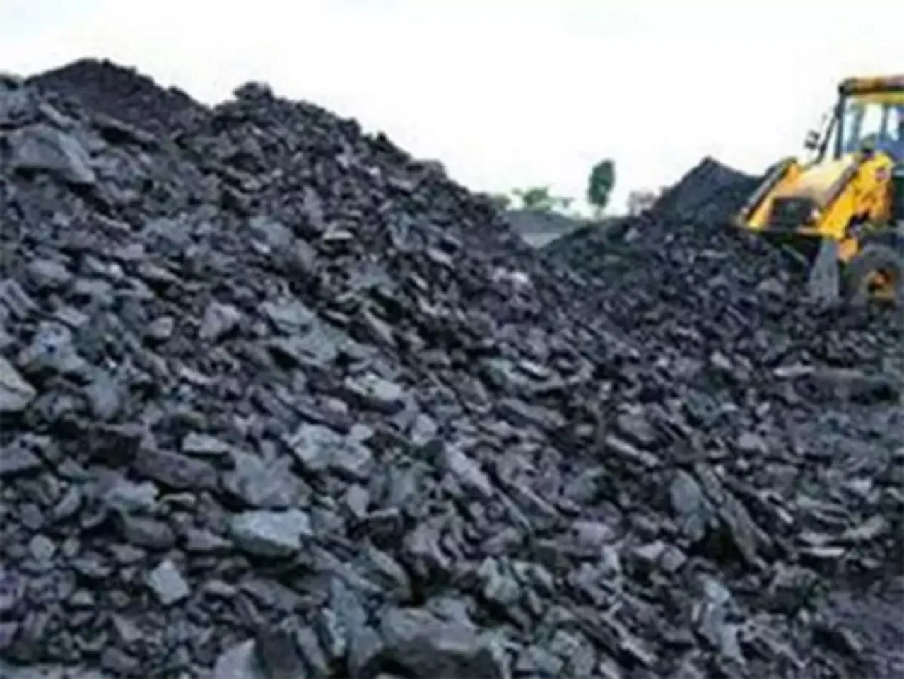 Domestic coal prices to remain high in current quarter as well: Icra
