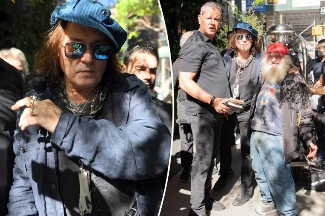 Johnny Depp looks unrecognisable as he clicks selfies with fans in New York; Netizens trolls him for his new look