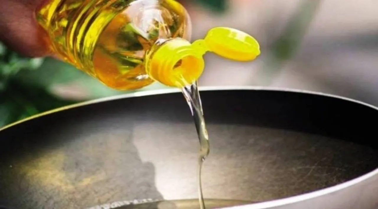 Edible oil imports rise 31 pc to 12.05 lakh tonnes in July