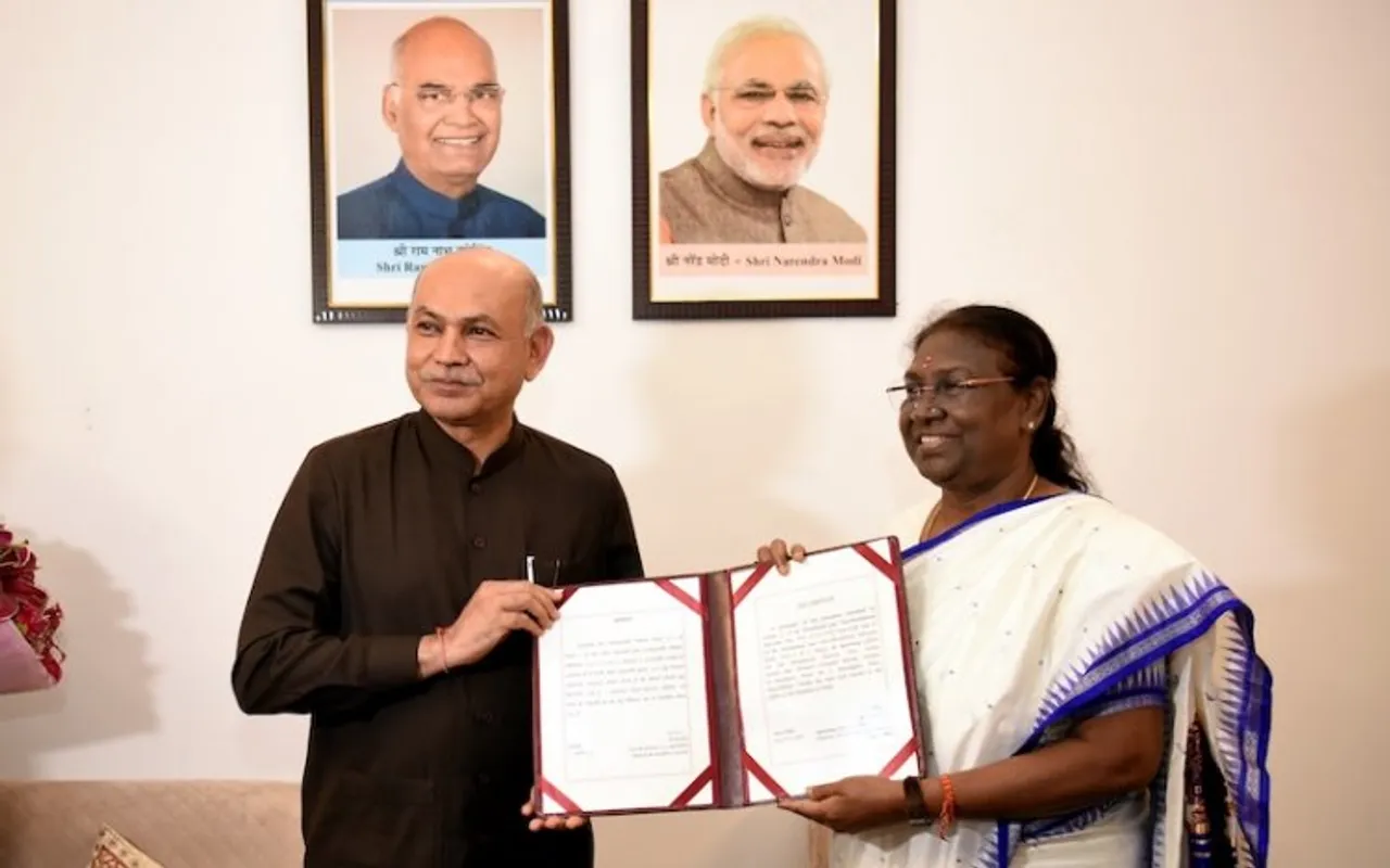 Returning Officer of Presidential Elections, Rajya Sabha Secretary General PC Modi handed over the certificate of victory to the newly elected President Droupadi Murmu.