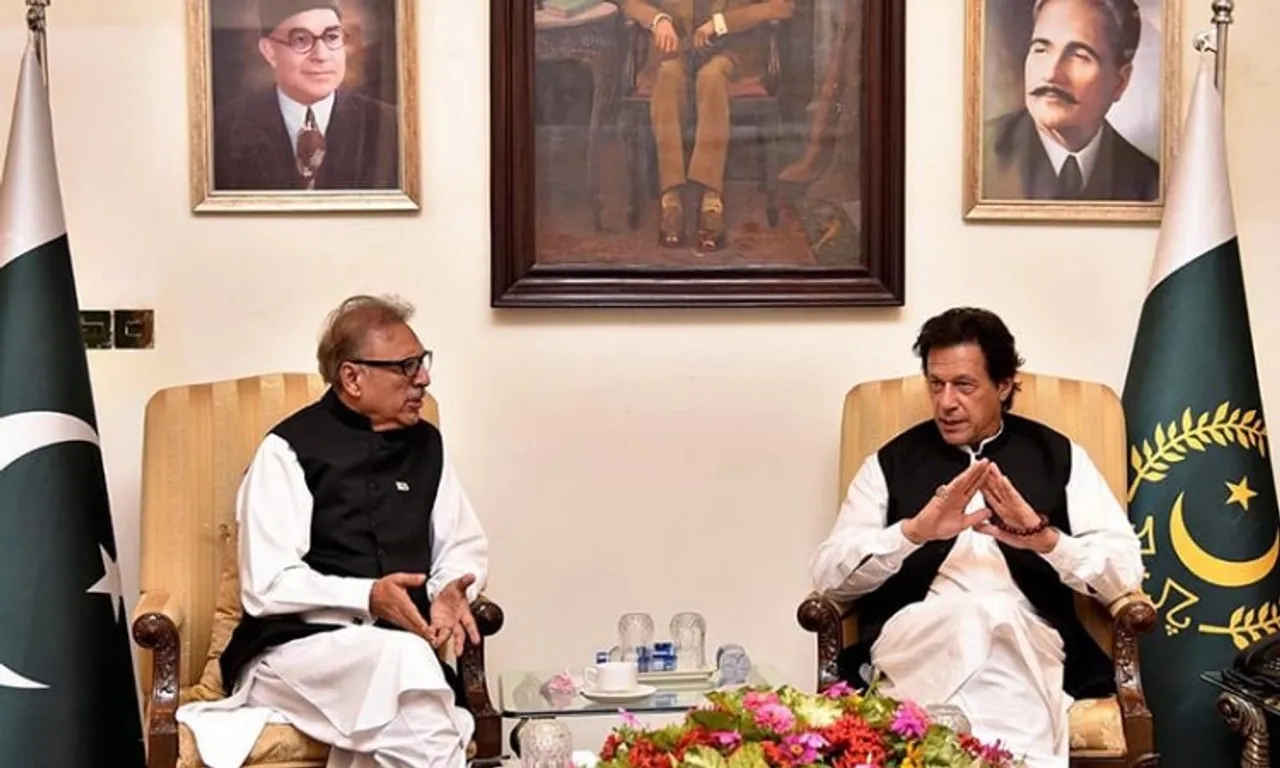 President of Pakistan Arif Alvi with former Prime Minister of Pakistan Imran Khan (File photo)