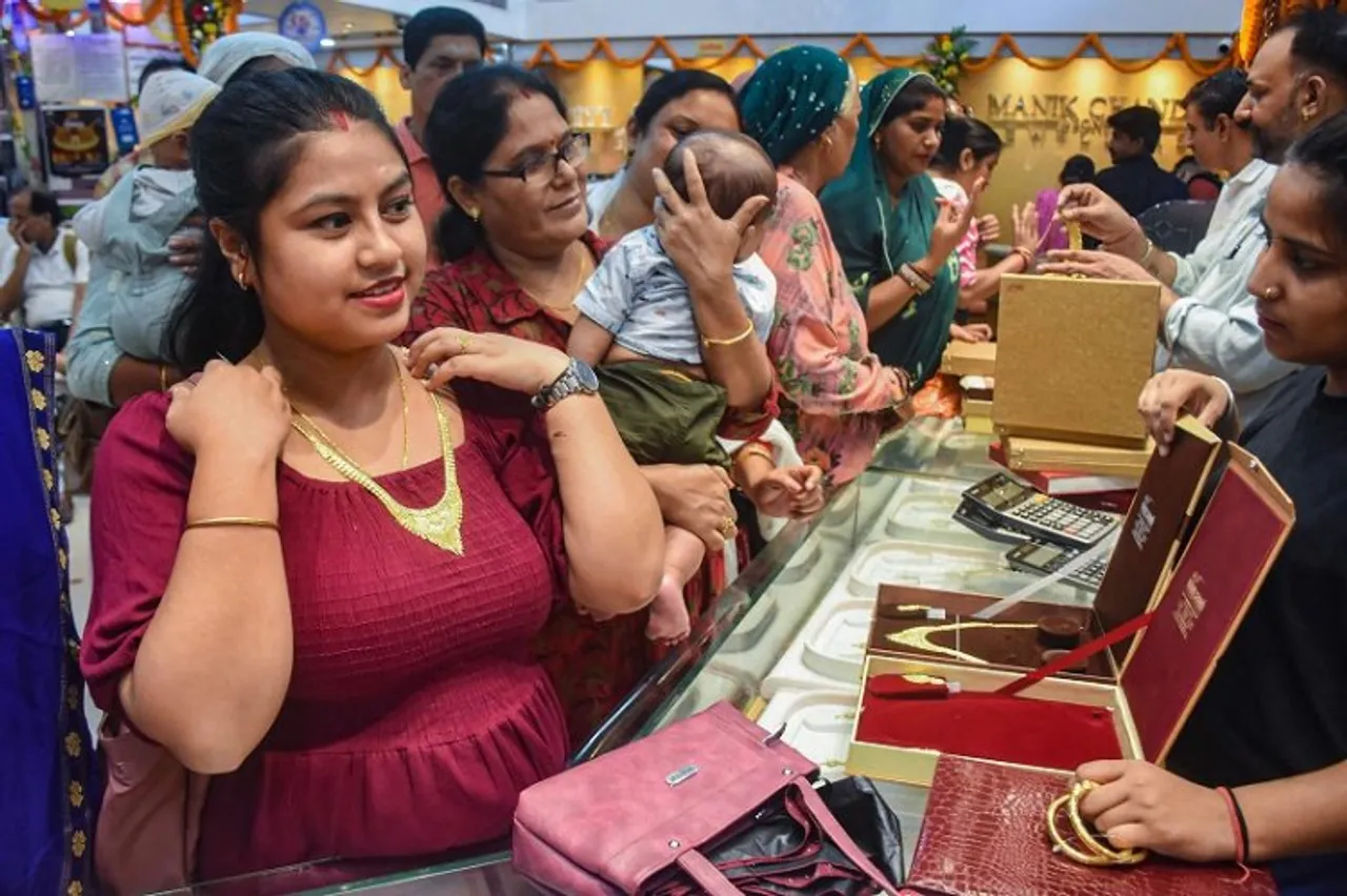 Around Rs 40,000 cr of business expected during 2-days of Dhanteras: CAIT