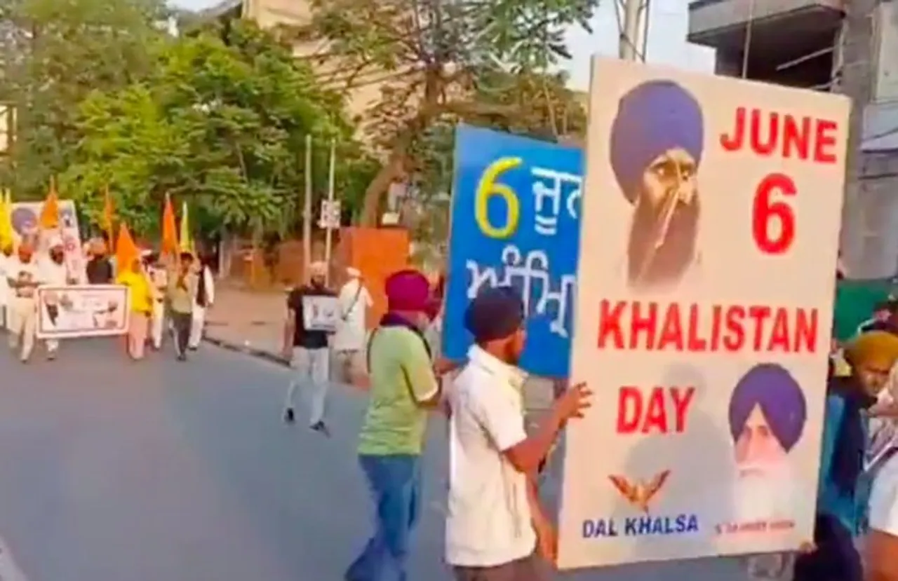 Separatists raise pro-Khalistan slogans under protection of Punjab police