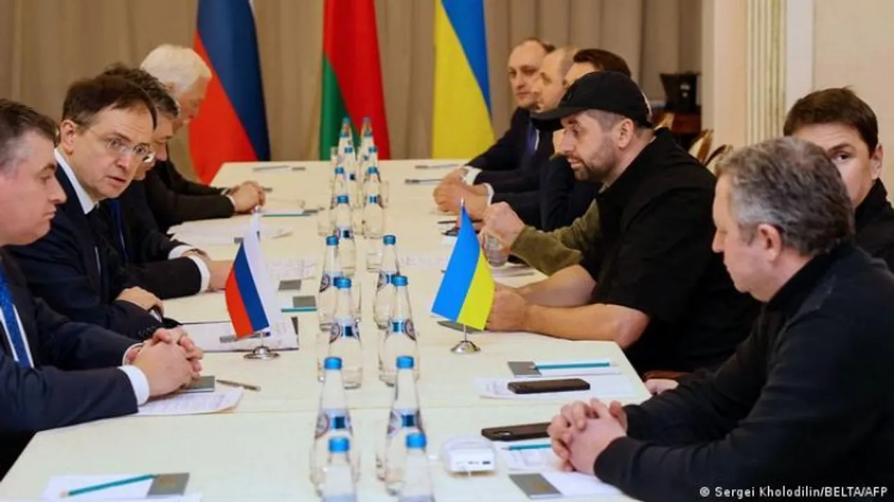 Peace talks between Russian and Ukrainian delegation (File Photo)