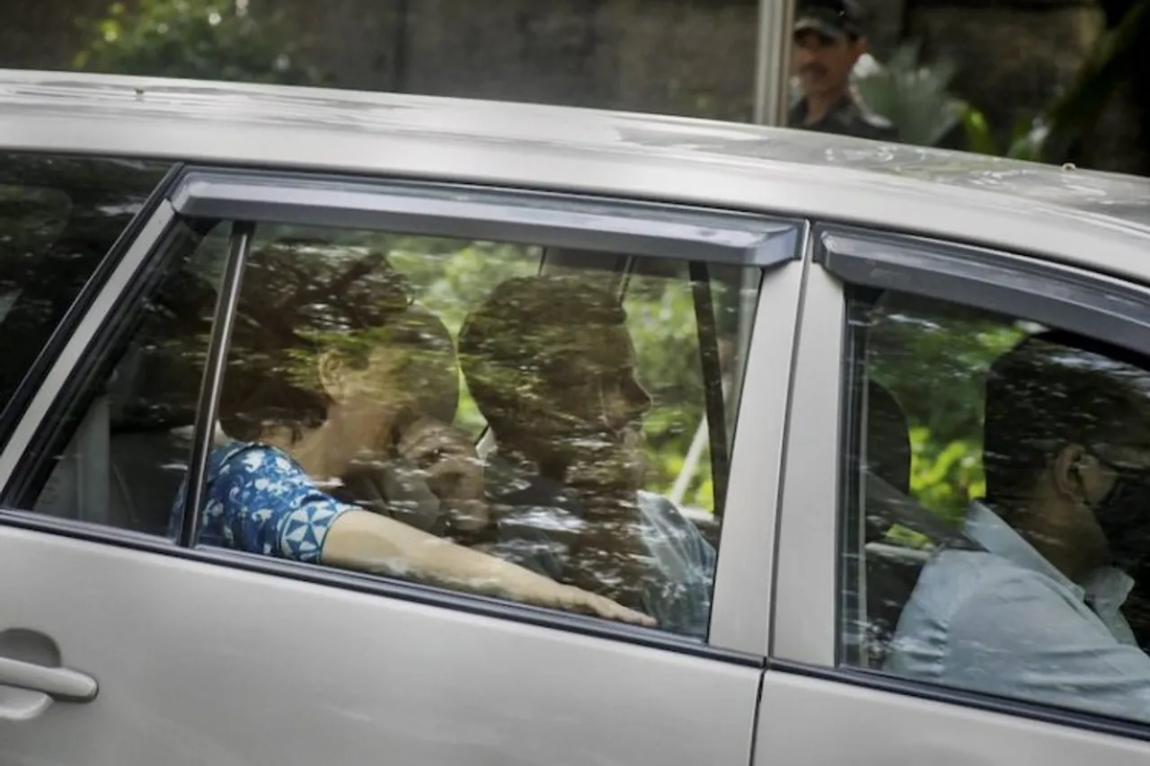 Rahul Gandhi accompanied by Priyanka Gandhi Vadra arrives at ED office after lunch break for questioning on Monday