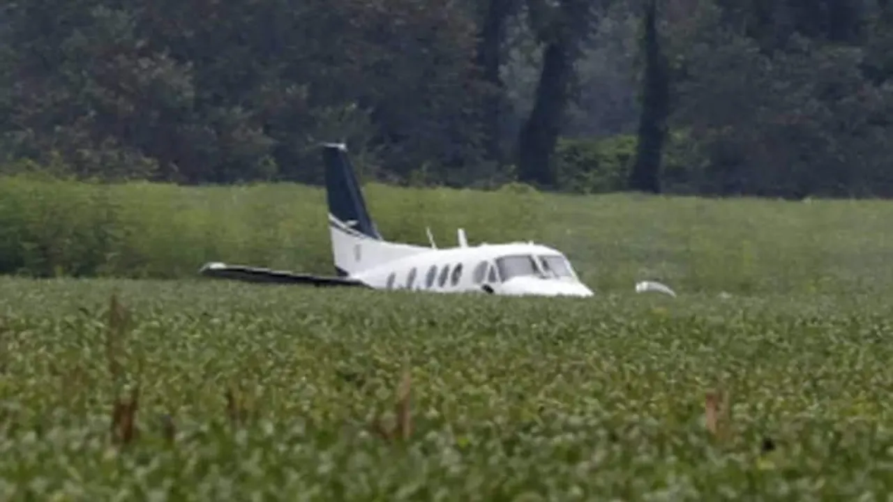Stolen plane lands in a field in US