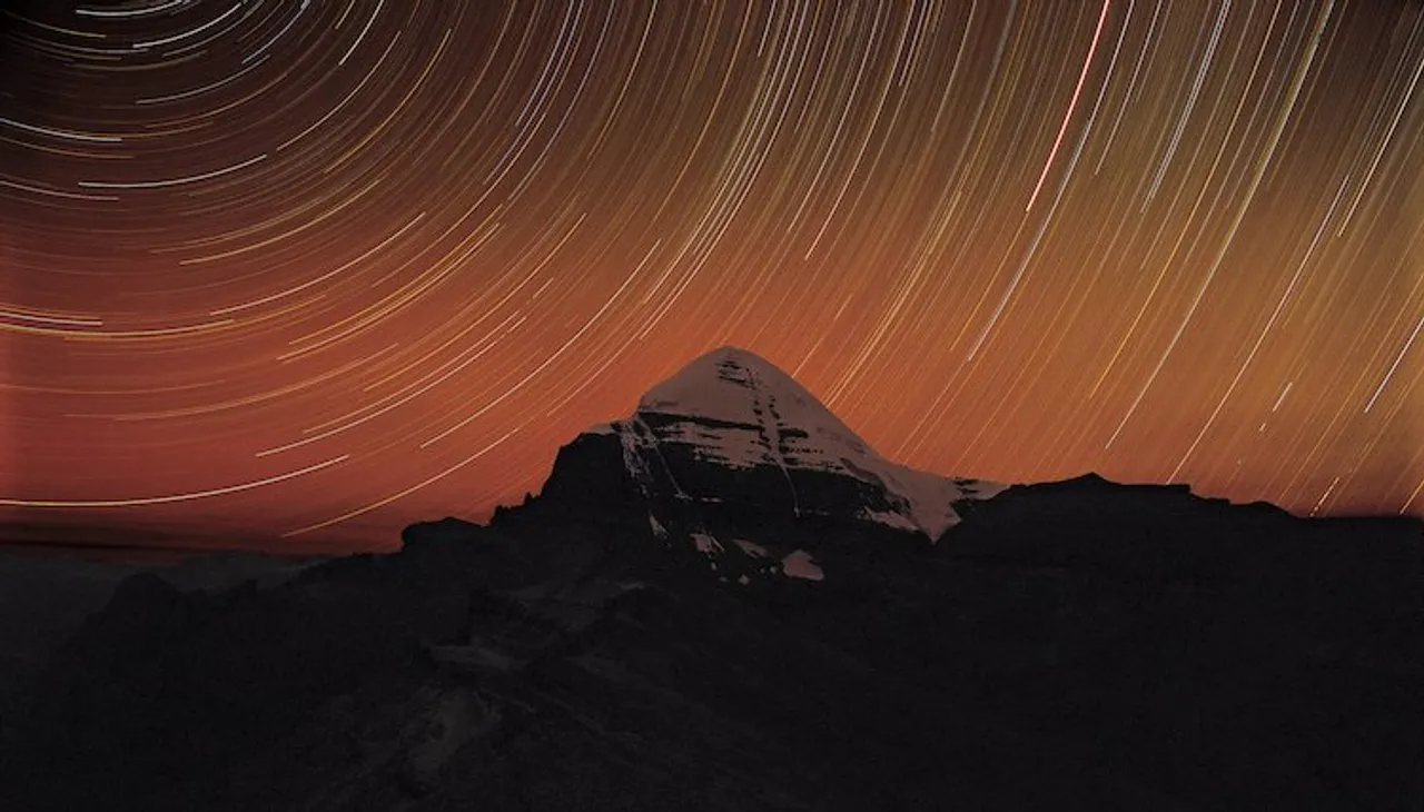 The view of Kailash-Mansarovar peak in the night
