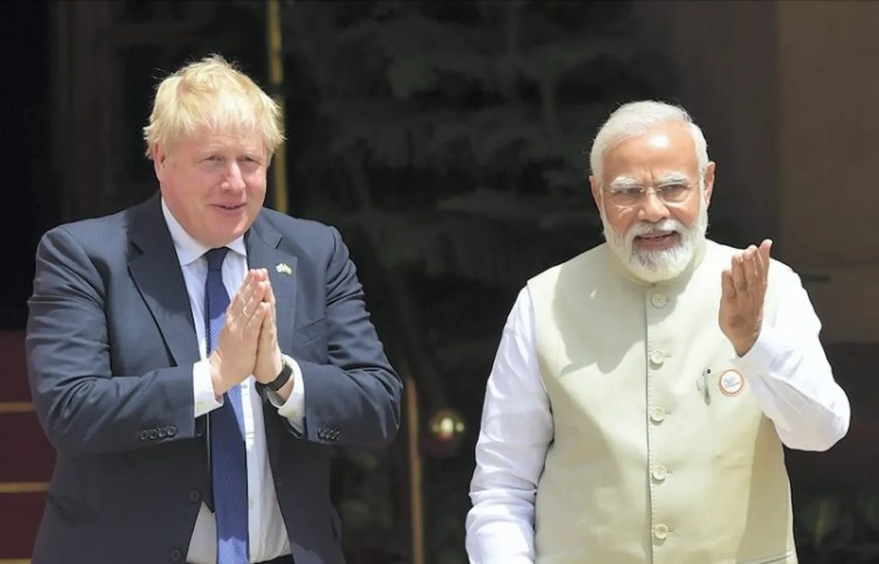 British Prime Minister Boris Johnson with Indian Prime Minister Narendra Modi(File photo)