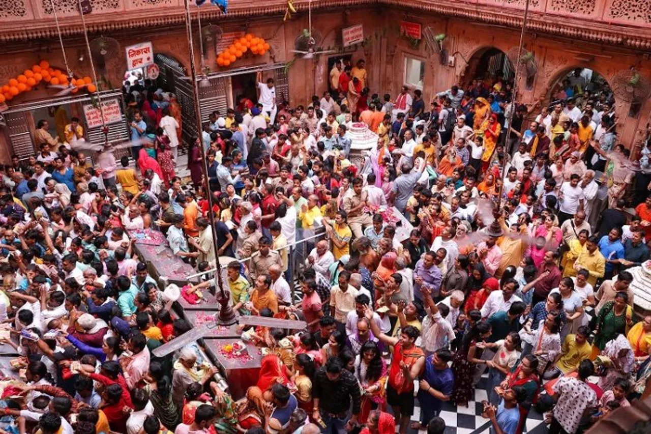 Devotees at Shri Bankey Bihari temple