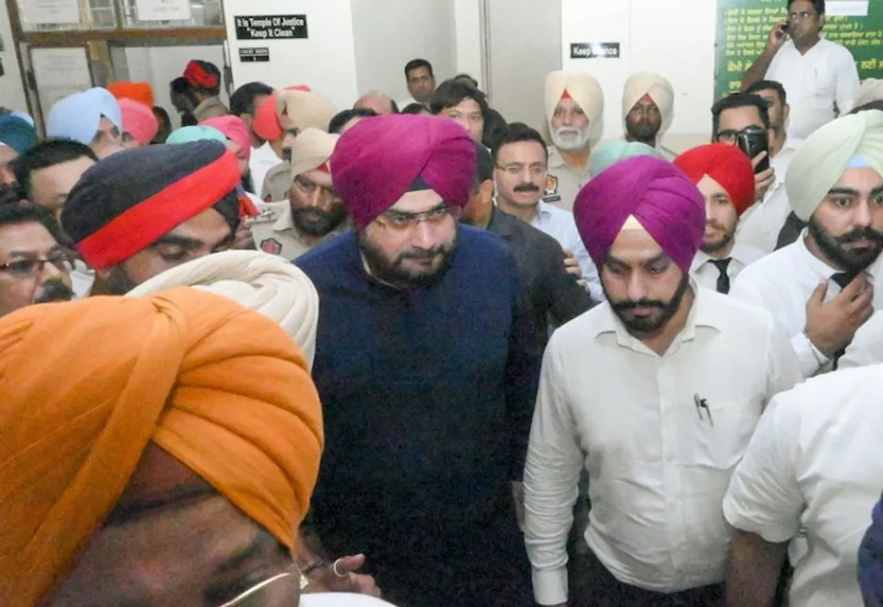 Navjot Singh Sidhu surrenders before court in Patiala