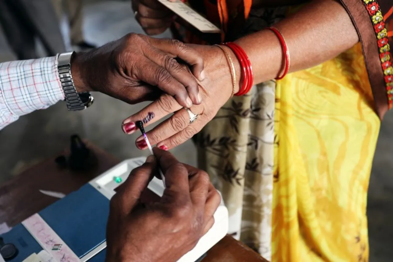 UP records 22% voter turnout till 11 am in phase 6 of assembly polls