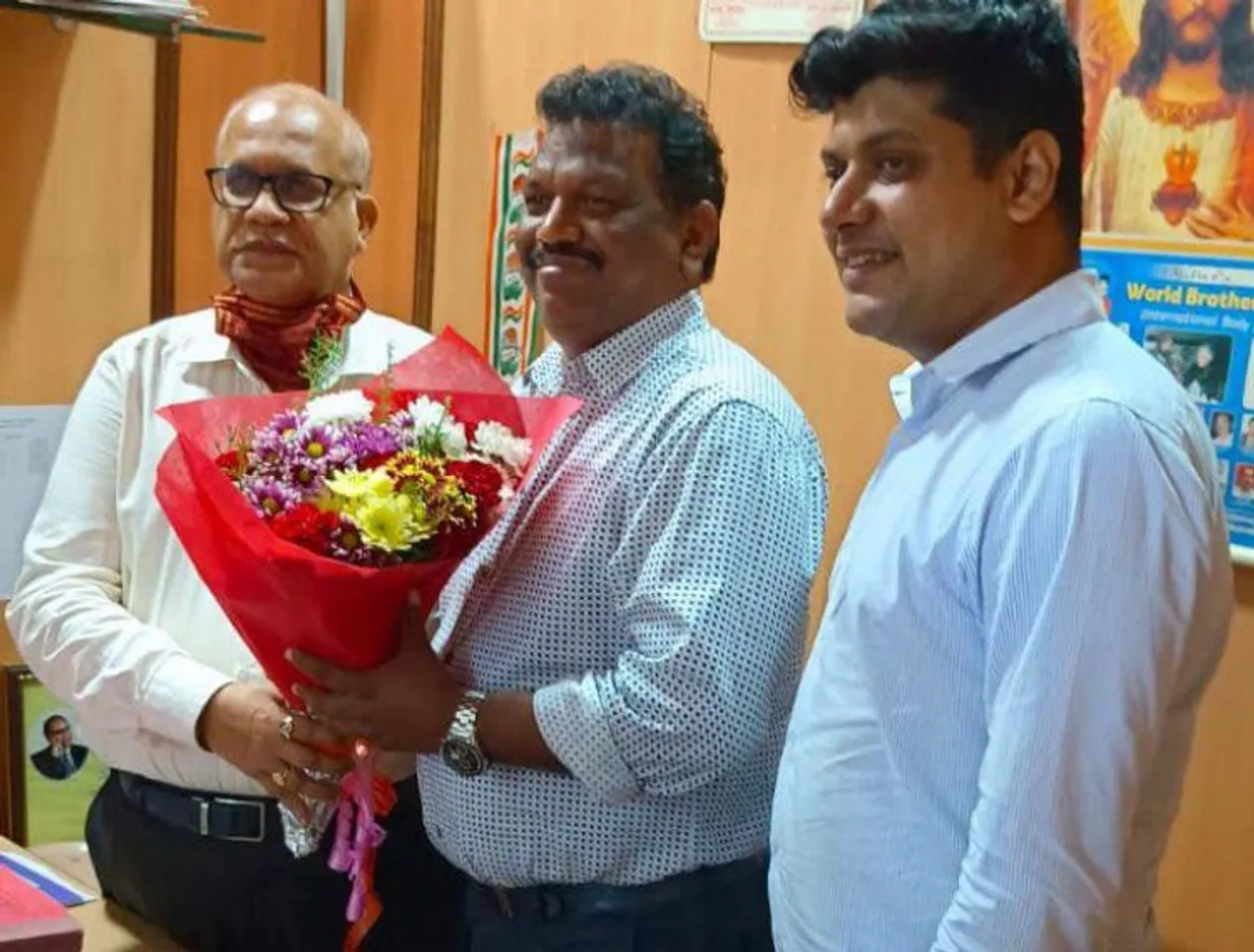 (L-R) Digambar Kamat with Michael Lobo and Amit Patkar