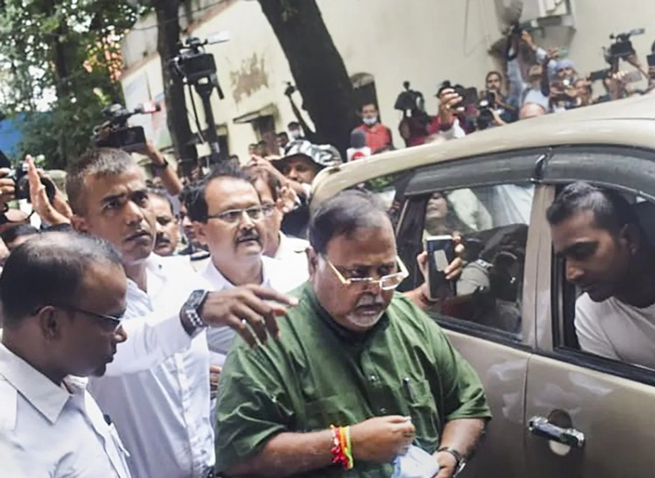West Bengal Minister Partha Chatterjee being produced at a court after he was arrested by Enforcement Directorate (ED) officials in connection with its investigation into the teacher recruitment scam, in Kolkata