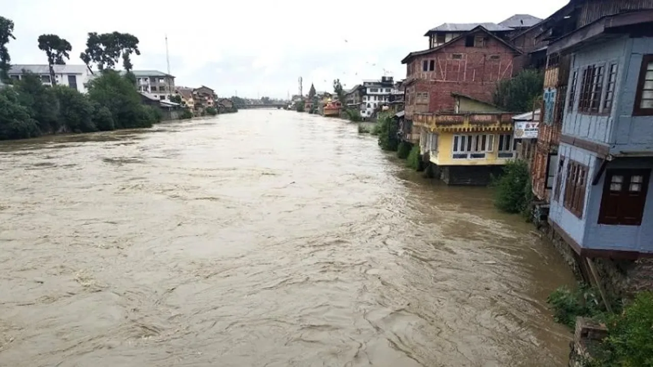Flood fears in Kashmir due to incessant rain
