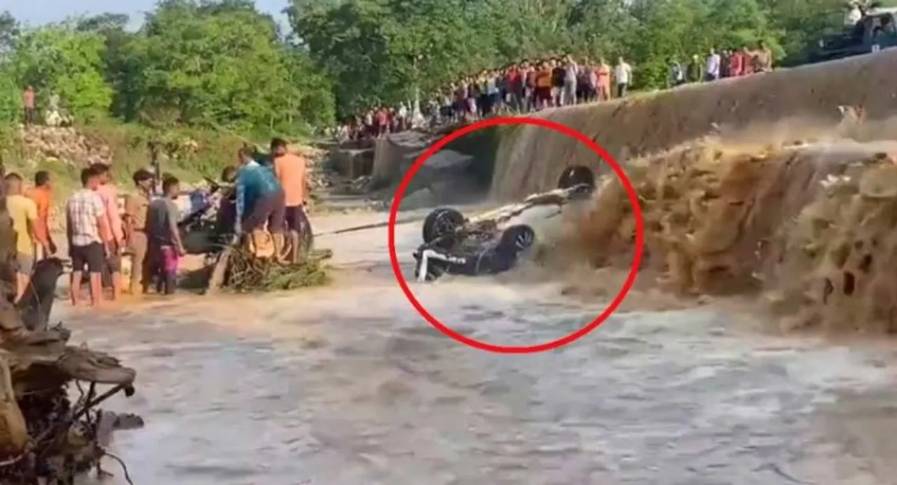 Visual of the car falling into the Dhela River
