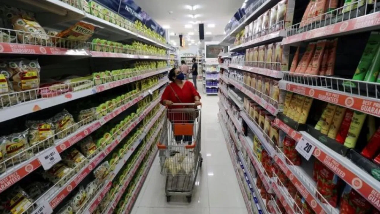Retail inflation inches up to 7 per cent in Aug on costlier food items