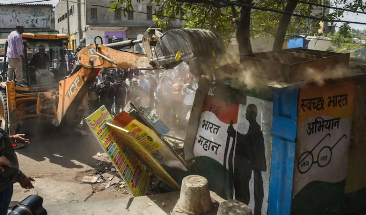 Visuals of anti-encroachment drive in Jahangirpuri, Delhi