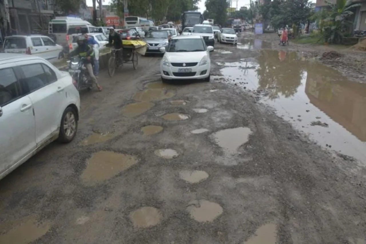 Potholes in Delhi roads