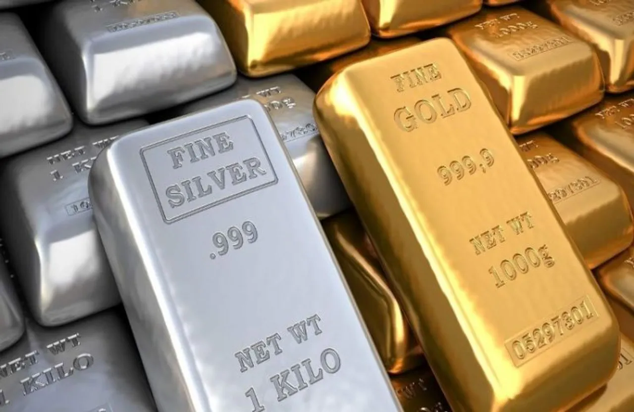 Gold falls Rs 347; silver drops Rs 455