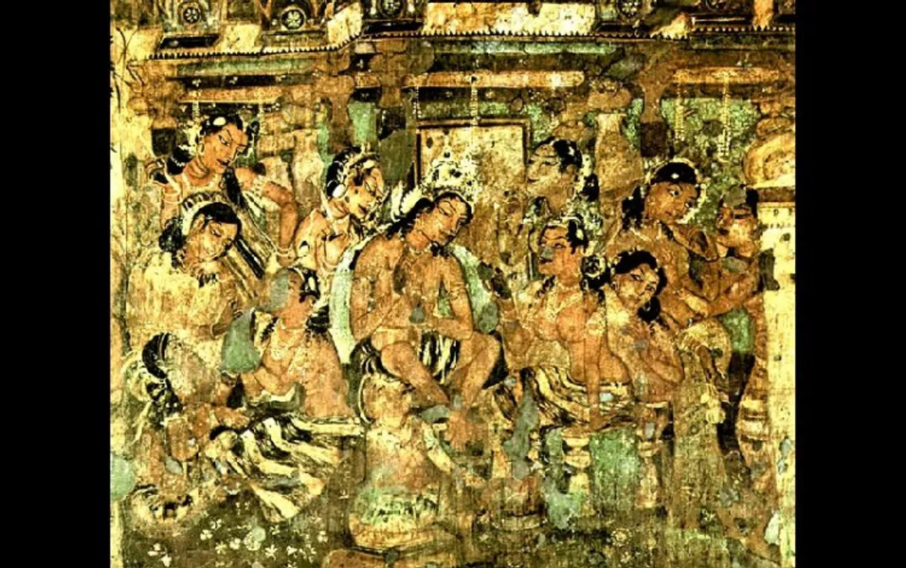Paintings inside the Ajanata Caves