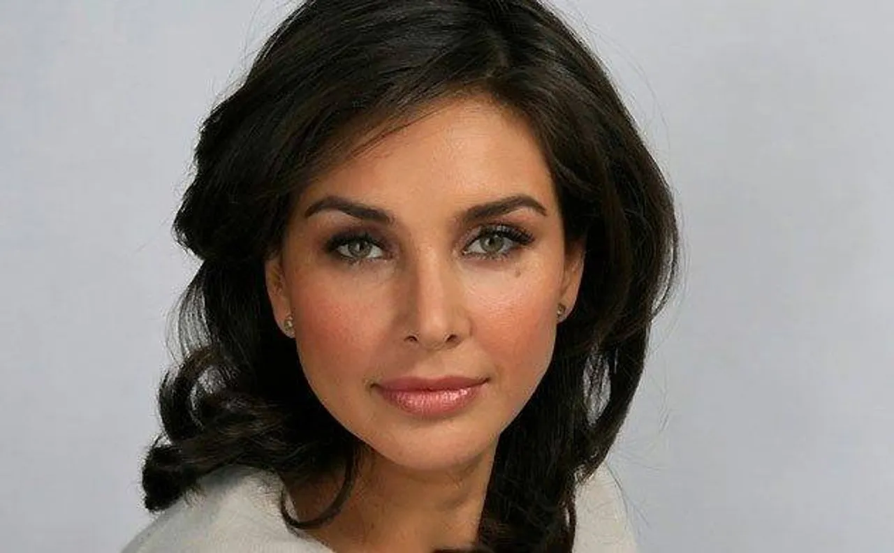 Lisa Ray rebuts lip surgery, hits back at detractors