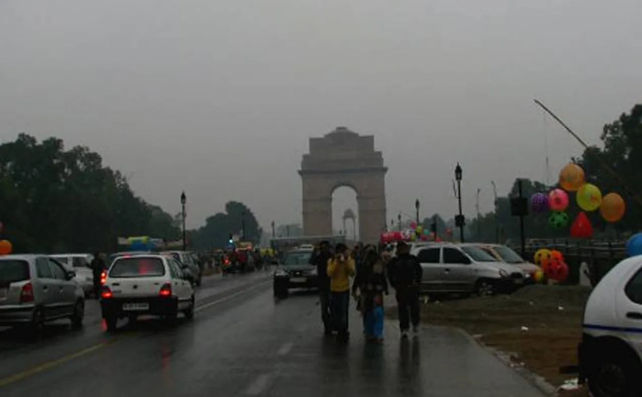 Light showers in Delhi, traffic jams in some areas