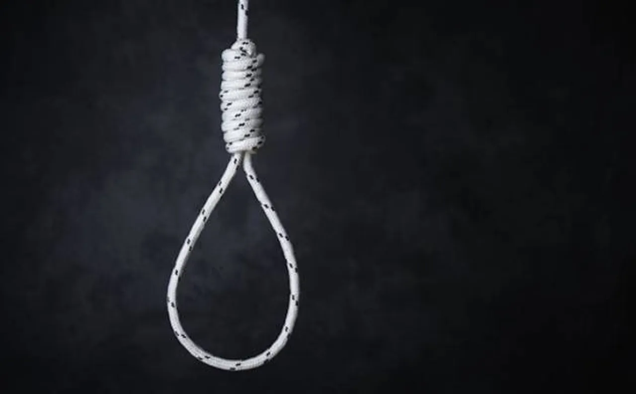 Bareilly: First-year medical student commits suicide by hanging herself in hostel room